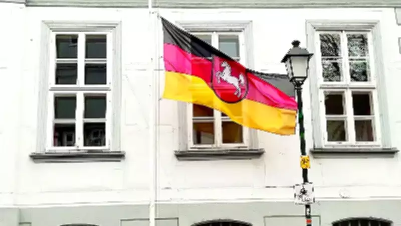 Almanya'da Kondüktör Serkan C, Biletsiz Yolcu Saldırısında Hayatını Kaybetti