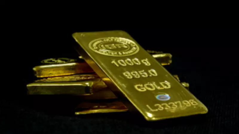 Altın Onsu 16 Yılın En İyi Aylık Performansını Sergiledi