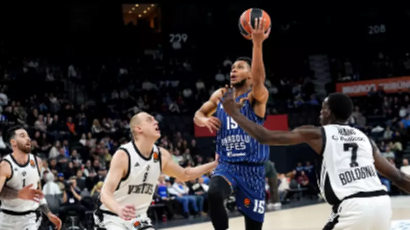 Anadolu Efes, Virtus Bologna'yı 91-60 ile Farklı Mağlup Etti