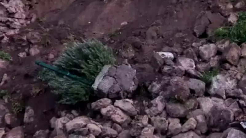 Çanakkale'de Şiddetli Yağışlar Sonucu İstinat Duvarı Çöktü