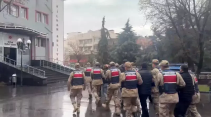 Ankara ve Diyarbakır'da Büyük Tefecilik Operasyonu: 32 Şüpheli Yakalandı