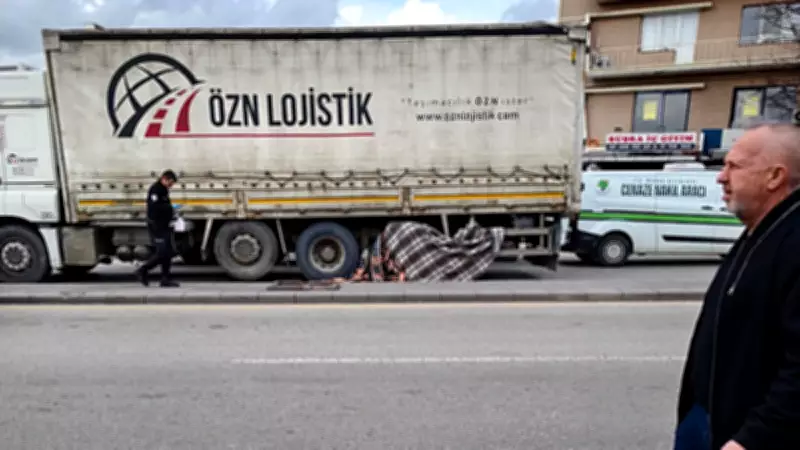 Ankara'da Feci Trafik Kazası: Tırın Altında Kalan Kadın Hayatını Kaybetti