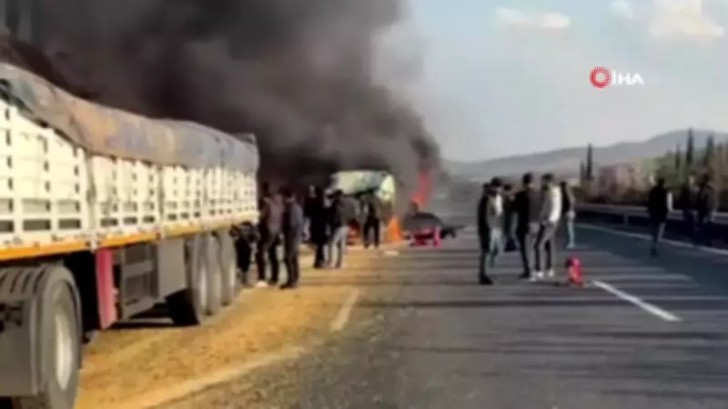 Şanlıurfa'da İki TIR'ın Çarpışması Sonucu Yangın: 1 Ölü, 1 Yaralı