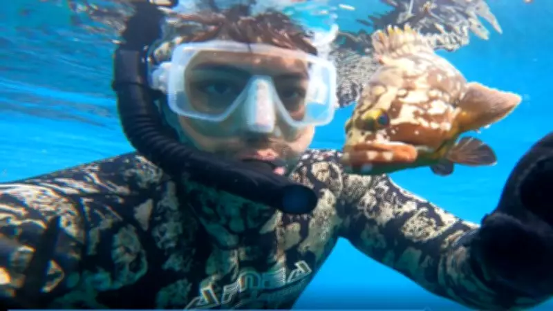 Antalya'da Dalgıç, Denizden Büyü Malzemeleri, Lüks Saat ve Dilekler Çıkarıyor