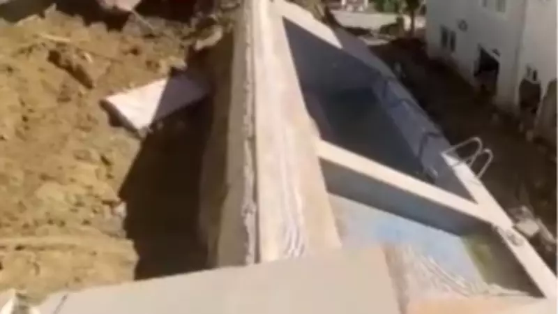 Antalya'da Sağanak Sonrası Havuz Çökmesi: 7 Katlı Apartman Tahliye Edildi