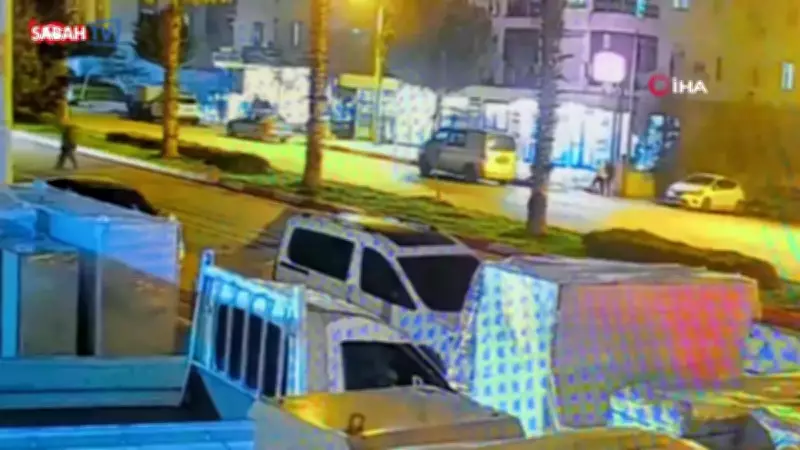 Antalya'da Teravih Namazına Giderken Feci Kazada Hayatını Kaybetti! Kaza Anı Güvenlik Kamerasında