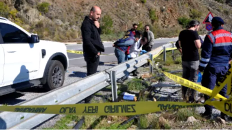 Antalya'da Yol Kenarında Cesedi Bulunan Kadının Eşi Gözaltına Alındı