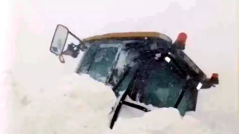 Ardahan-Şavşat Yolunda Çığ Faciası: İş Makineleri Kara Gömüldü