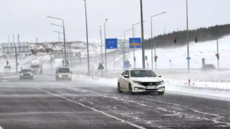 Ardahan'da Tipi Vurdu: Türkgözü-Posof-Damal Karayolu Trafiğe Kapatıldı