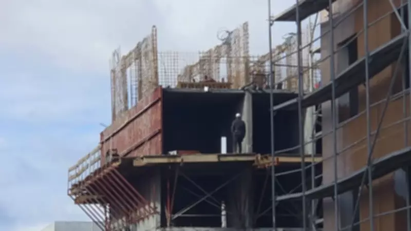 Arnavutköy'de Acı Kaza: İnşaattan Düşen Genç İşçi Hayatını Kaybetti