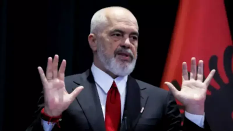 Arnavutluk'ta Yolsuzluk Protestosu: Binlerce Gösterici Başbakanlık Binasına Saldırdı