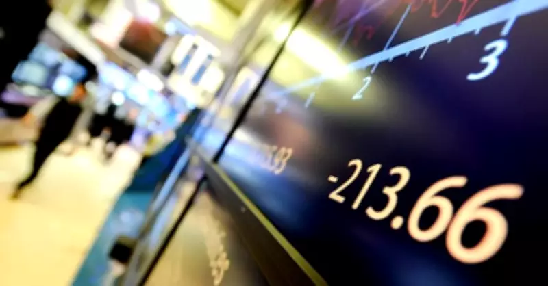 Avrupa Borsaları Karışık Seyrediyor: İngiltere Yükselişte, Almanya Düşüşte