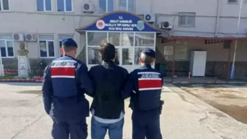 Aydın'da FETÖ Suçundan Aranan Kişi Jandarma Operasyonuyla Yakalandı