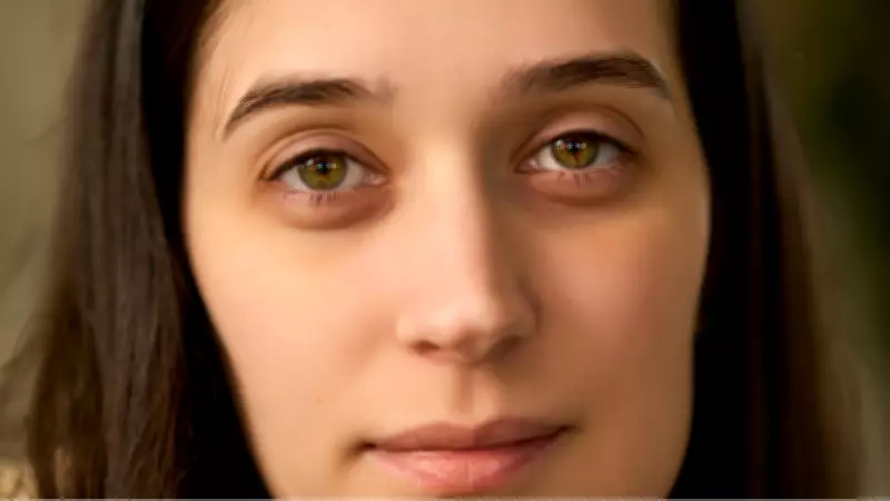 Aynadaki Koyu Halkalara Veda: Göz Altı Morluklarını Azaltmanın Doğal ve Etkili Yöntemleri