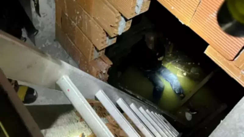 Ayvalık'ta İnşaattan Düşen İşçi Yarım Saatlik Operasyonla Kurtarıldı