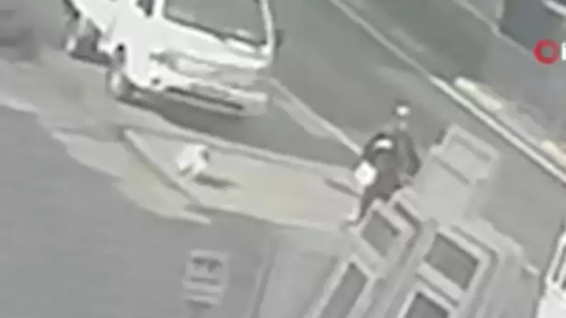 Başıboş Köpek Saldırısına Uğrayan Kıza Otobüs Çarptı: Büyükşehir Belediyesi'nden Açıklama Geldi