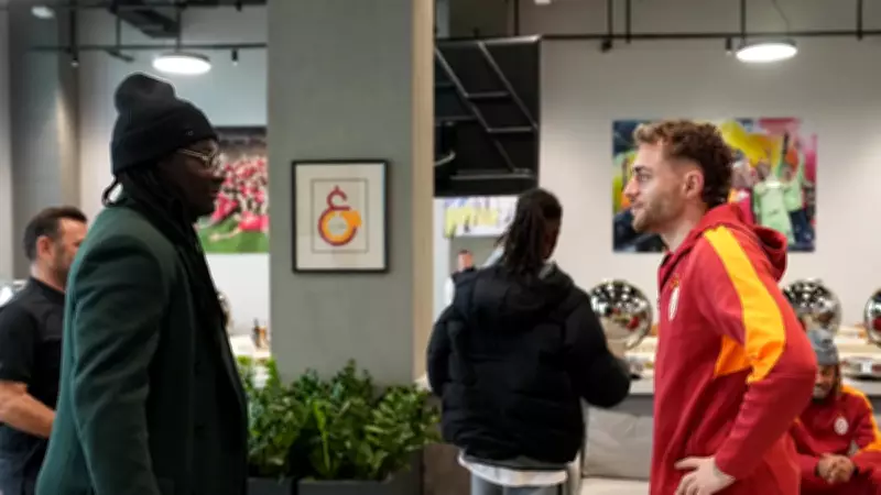 Bafetimbi Gomis, Galatasaray'ı Ziyaret Ederek Juventus Maçına Destek Verdi