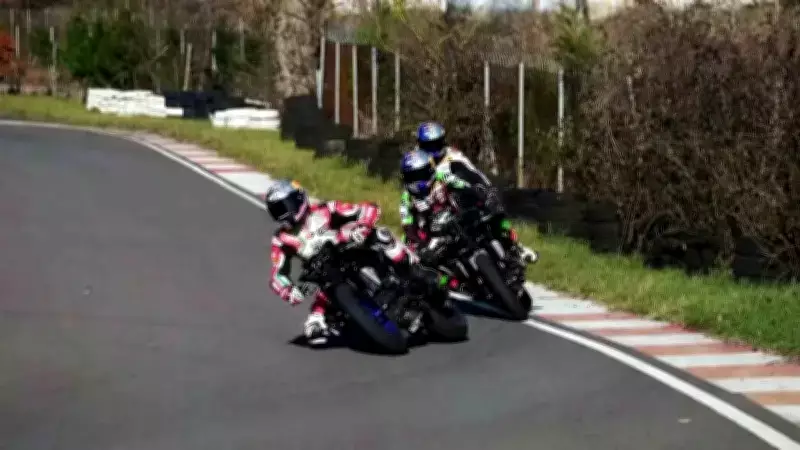 Bahattin Sofuoğlu Sezonun İlk Puanını Aldı, Bulega Avustralya'da Zirvede