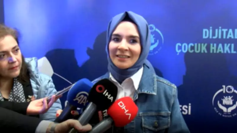 Bakan Göktaş, 'Külliye'de Ramazan' Etkinlik Alanını Ziyaret Etti