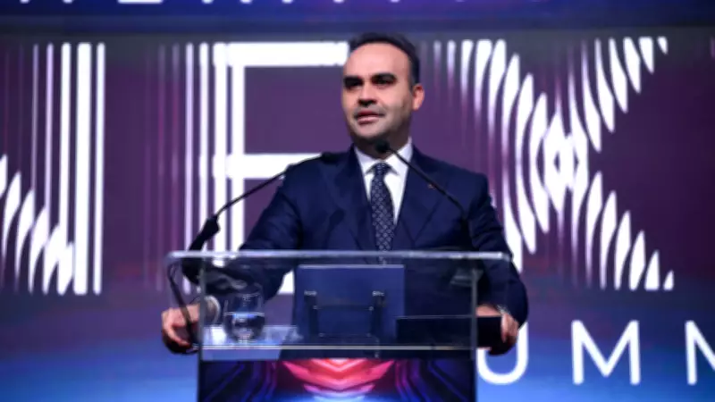 Bakan Kacır: 2030'a Kadar 10 Milyar Dolarlık Veri Merkezi ve Yapay Zeka Yatırımı