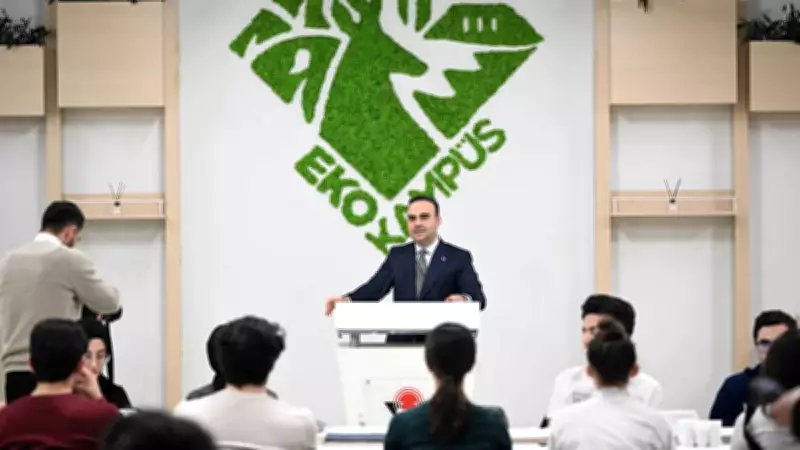 Bakan Kacır, Ramazan'ın İlk İftarını TÜBİTAK Fen Lisesi Öğrencileriyle Paylaştı