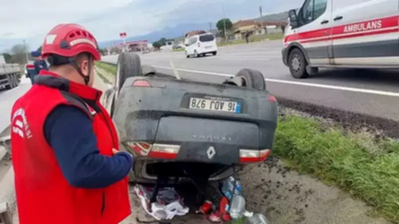 Balıkesir-Bursa Karayolu'nda Tek Taraflı Trafik Kazası: Sürücü Hafif Yaralandı