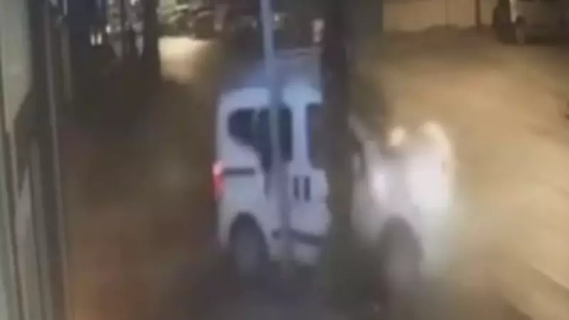 Balıkesir Gönen'de Feci Kazada Yaya Hayatını Kaybetti, Kaza Anı Güvenlik Kamerasında