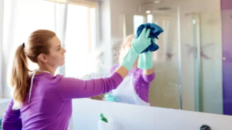 Banyo Temizliğinde Kritik Sıralama: Önce Ayna mı, Tuvalet mi Temizlenmeli?