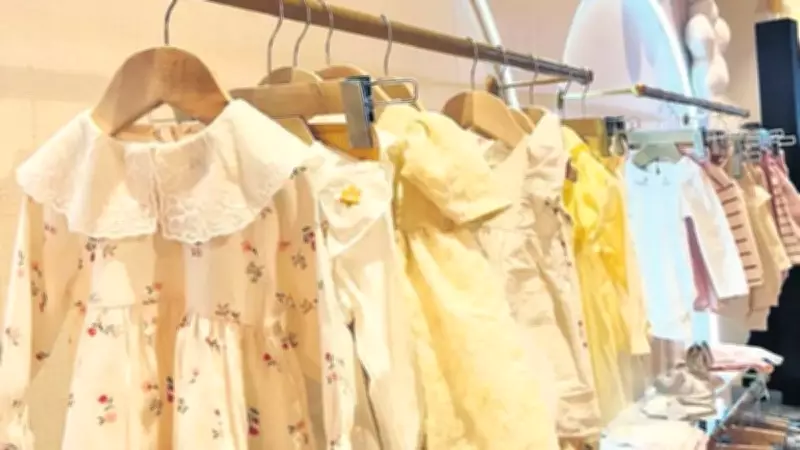 Bebek Kıyafetlerindeki Gizli Tehlikeler: Uzmanlar Uyarıyor