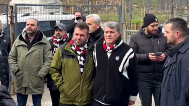 Beşiktaş Başkanı Serdal Adalı, Kocaelispor Maçında Taraftarlarla Tribünde