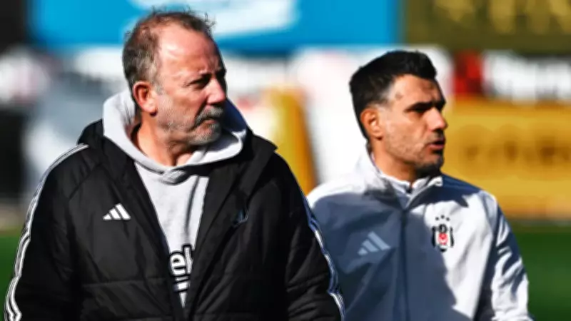 Beşiktaş, Göztepe Maçı Hazırlıklarını BJK Nevzat Demir Tesisleri'nde Sürdürdü