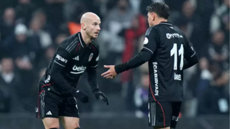 Beşiktaş'ta Başakşehir Maçı Öncesi Sağ Kanat Tartışması: Cerny mi, Cengiz mi?