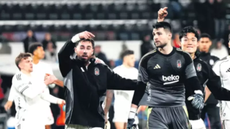 Beşiktaş'ta Ersin Destanoğlu Rekor Kurtarışlarla Parladı, El Bilal Toure Sakatlandı