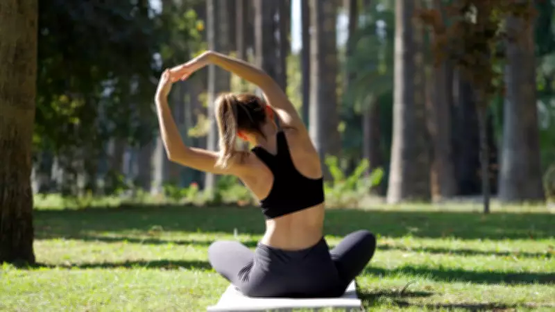 Bel Simidi Eritme Hareketleri: Sağlıklı Yaşam ve Egzersizle Nasıl İncelir?