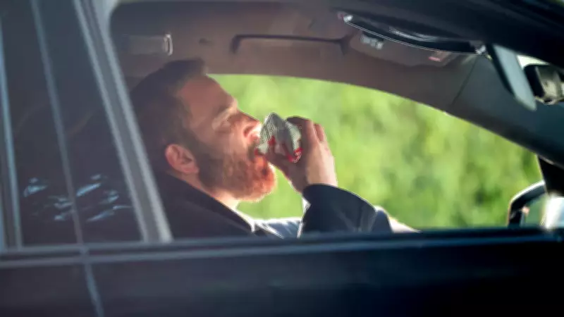 Ben Affleck Arabada Fast Food Alışkanlığından Vazgeçmiyor: Los Angeles'ta Yeni Görüntüler