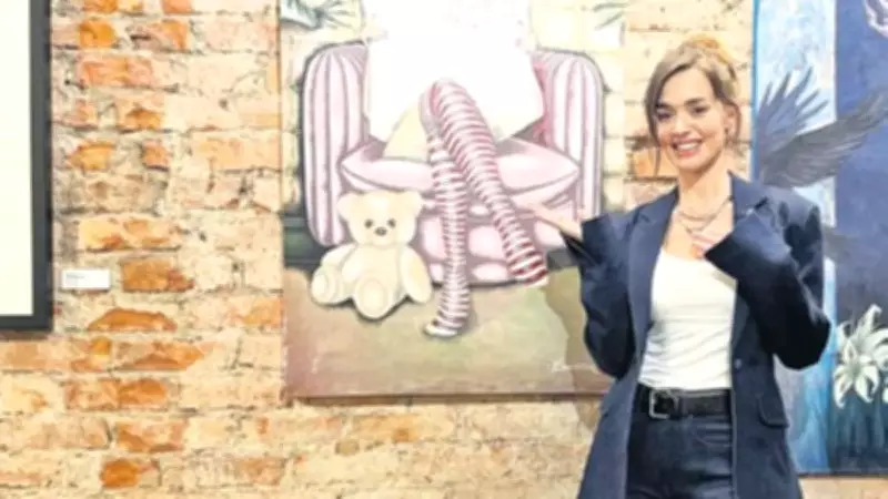 Bensu Soral, Kendi Eserini Kültür Sanat Derneği Yararına Bağışladı