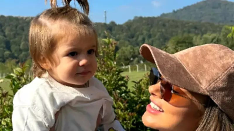 Bensu Soral'dan Teyzelik Açıklaması: 'Kankamı Doğurmuşsun' Dedi