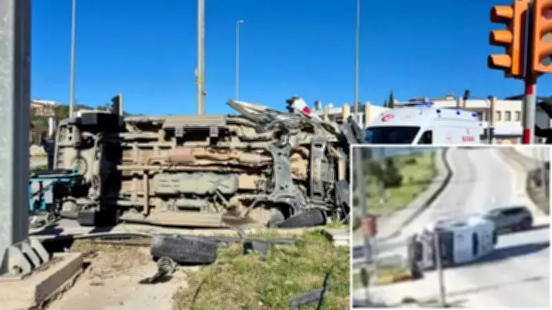 Bodrum'da Ambulans Kazası: Sağlık Ekibi ve Hasta Mahsur Kaldı