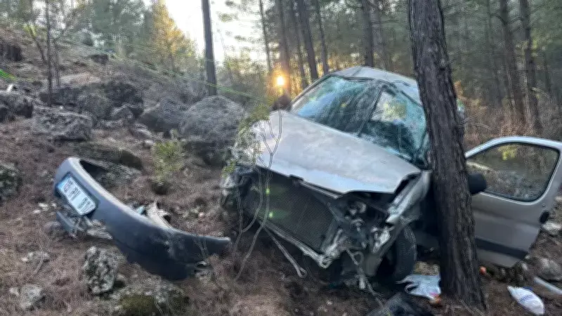 Burdur'da Ormanlık Alana Devrilen Araçta 3 Kişi Yaralandı