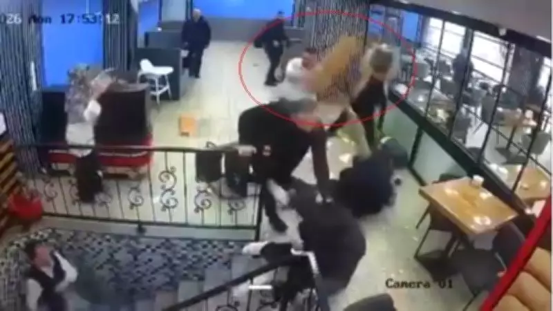 Bursa'da Kafede Çıkan Kavga: Masa ve Sandalyeler Silah Oldu