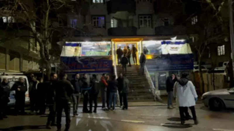 Bursa'da Kahvehane Çıkışında Silahlı Saldırı: İki Kişi Ağır Yaralandı