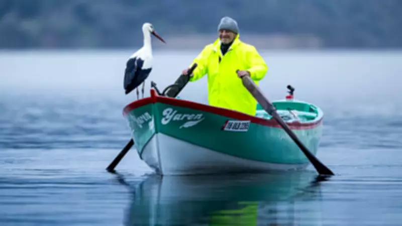 Bursa'da Yaren Leylek ile Adem Amca'nın 15 Yıllık Dostluğu Yine Gözler Önünde