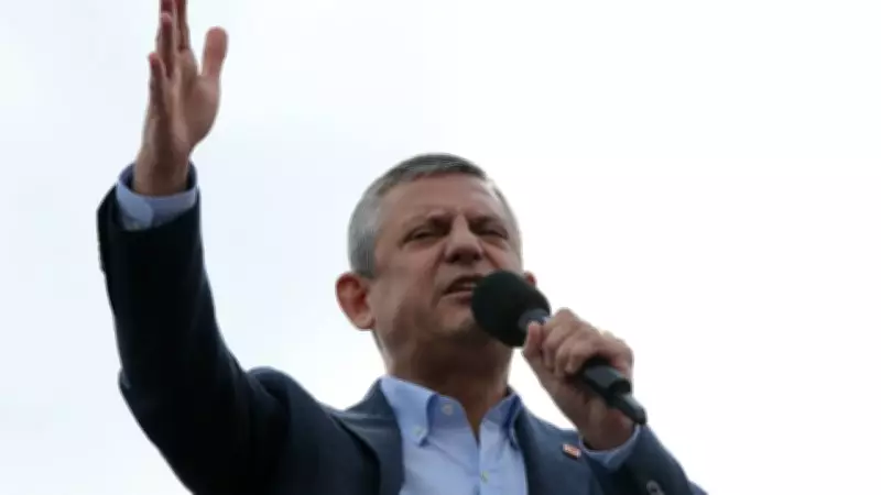 CHP Lideri Özgür Özel, Burdur Mitinginde İktidara Sert Sözlerle Seslendi