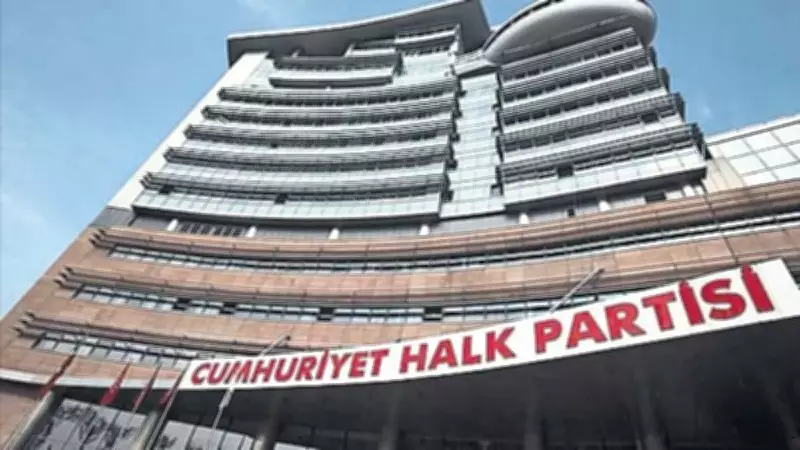 CHP'de Arınma Çağrısı Yapan Eski İlçe Başkanlarına Toplu İhraç Kararı