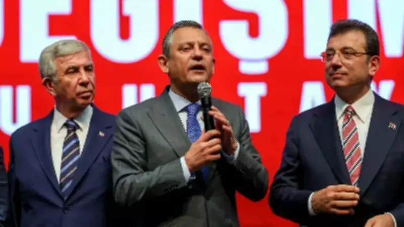 CHP'de İstifalar Artıyor: Özgür Özel'in Otorite Krizi Derinleşiyor