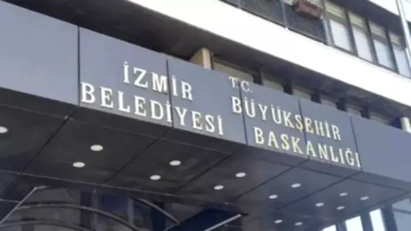 CHP'li İzmir Belediyesi'nde Sözleşmeli Personel Yönetim Kuruluna Atandı: Mevzuata Aykırılık İddiası
