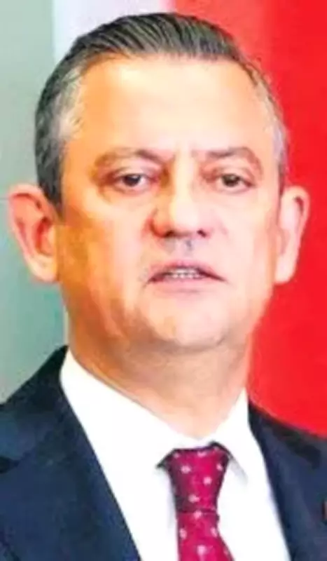 CHP'nin Bitmeyen İç Çekişmesi: Kurultay Davası ve Parti İçi Kriz