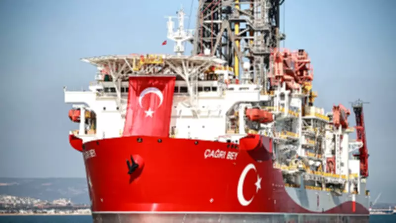 Cumhurbaşkanı Erdoğan, Çağrı Bey Sondaj Gemisi Personeliyle Görüştü