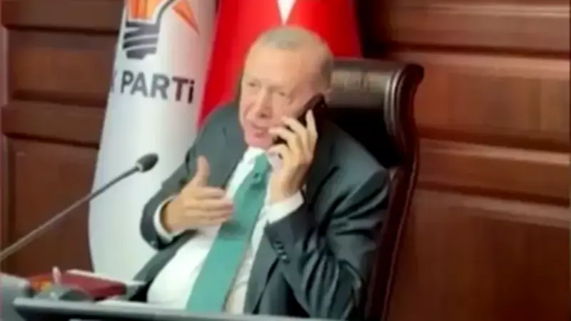 Cumhurbaşkanı Erdoğan, Giyim Tarzı Nedeniyle Hedef Alan Mihalgazi Belediye Başkanı'na Telefonla Destek Verdi