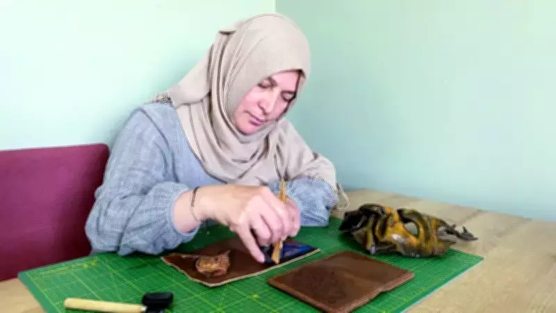Deri Ustası Fatma Menteş, Saraçlık Zanaatını Uluslararası Arenaya Taşıyor
